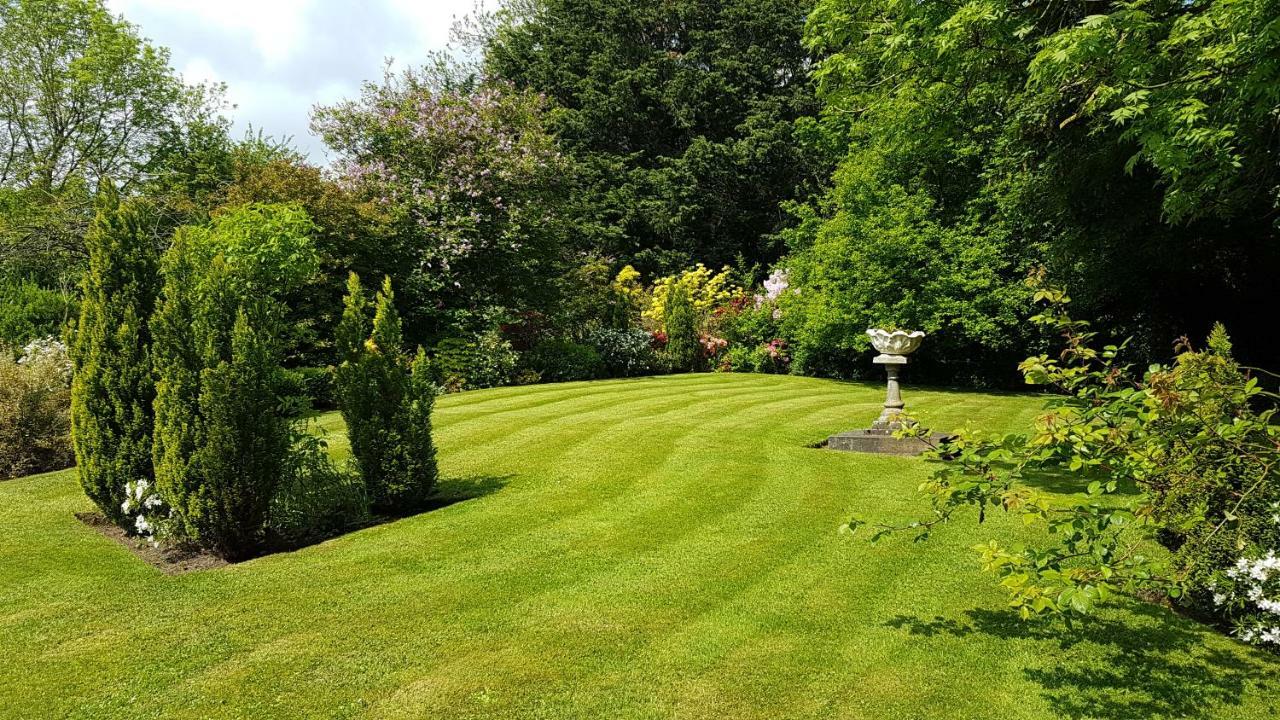 Banoge House Hotell Donaghcloney Exteriör bild